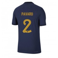 Frankrike Benjamin Pavard #2 Hjemmedrakt VM 2022 Kortermet